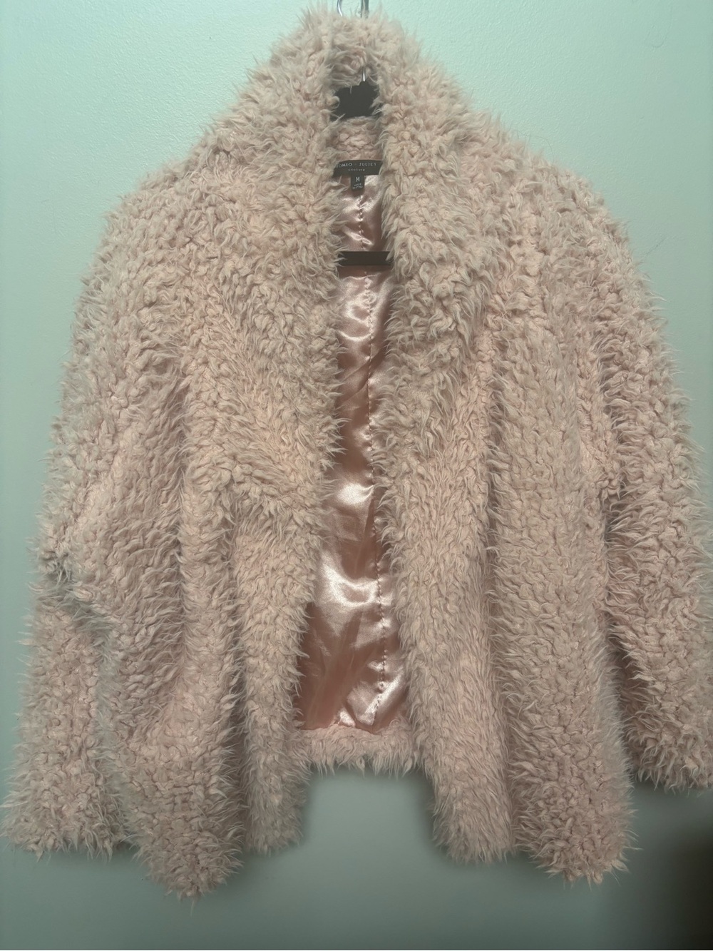 Shaggy Bohemian Penny-lane Faux-Fur Coat Light Blush Pink M oversized festival